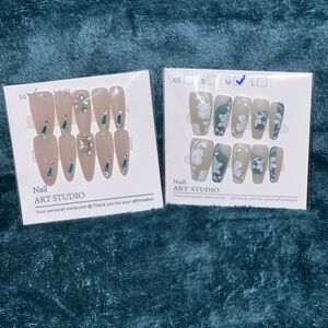 8 piece bundle Press-On Nails - Size Med